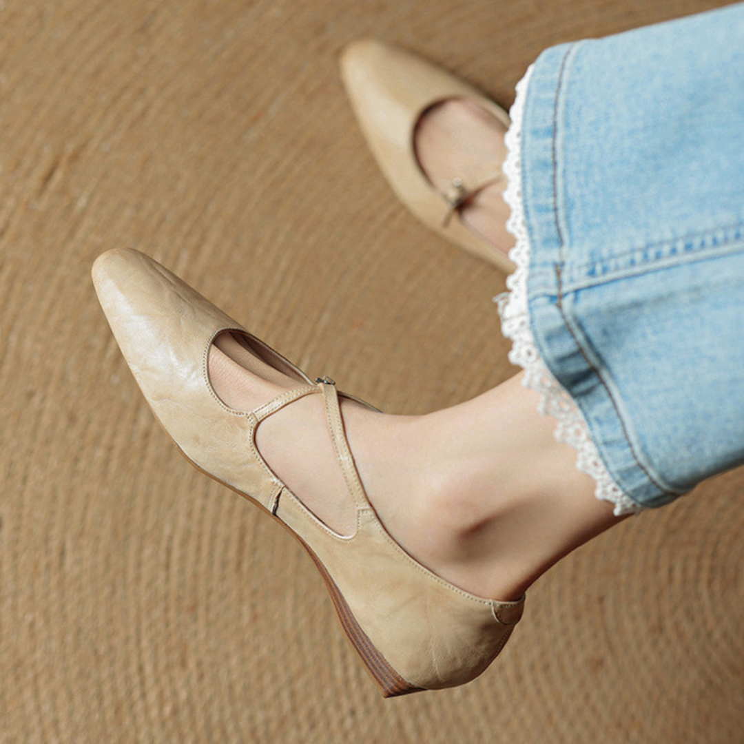 Vienna Genuine Leather Flats