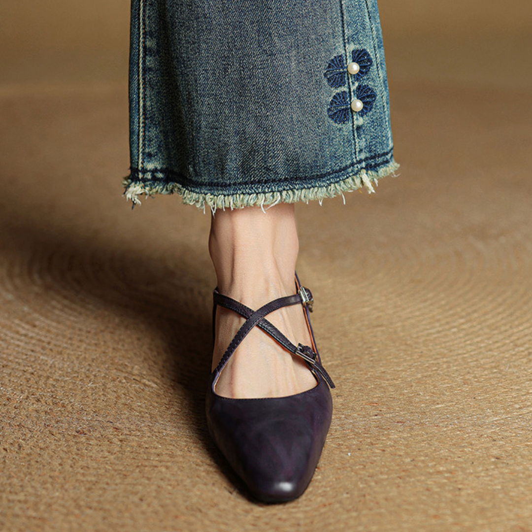 Vienna Genuine Leather Flats